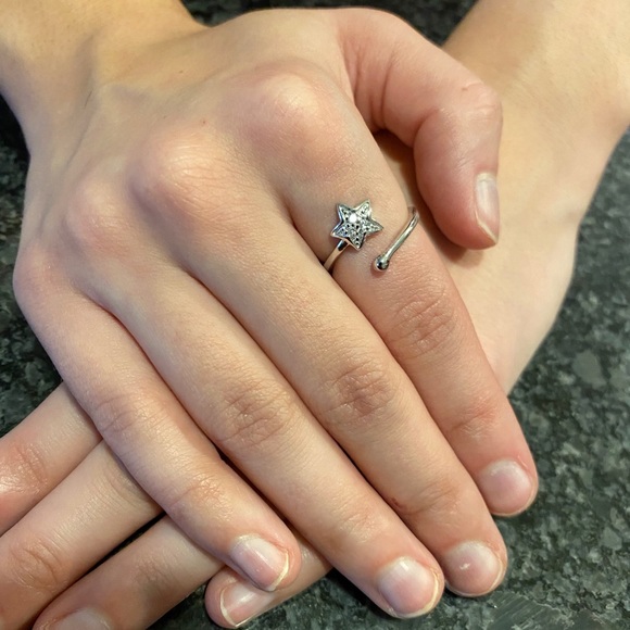 Sale $15 Firm! .925 Sterling Silver Cz Star Ring - Picture 14 of 16